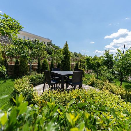 Guesthouse Emiljano 베라트 외부 사진