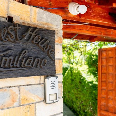 Guesthouse Emiljano 베라트 외부 사진