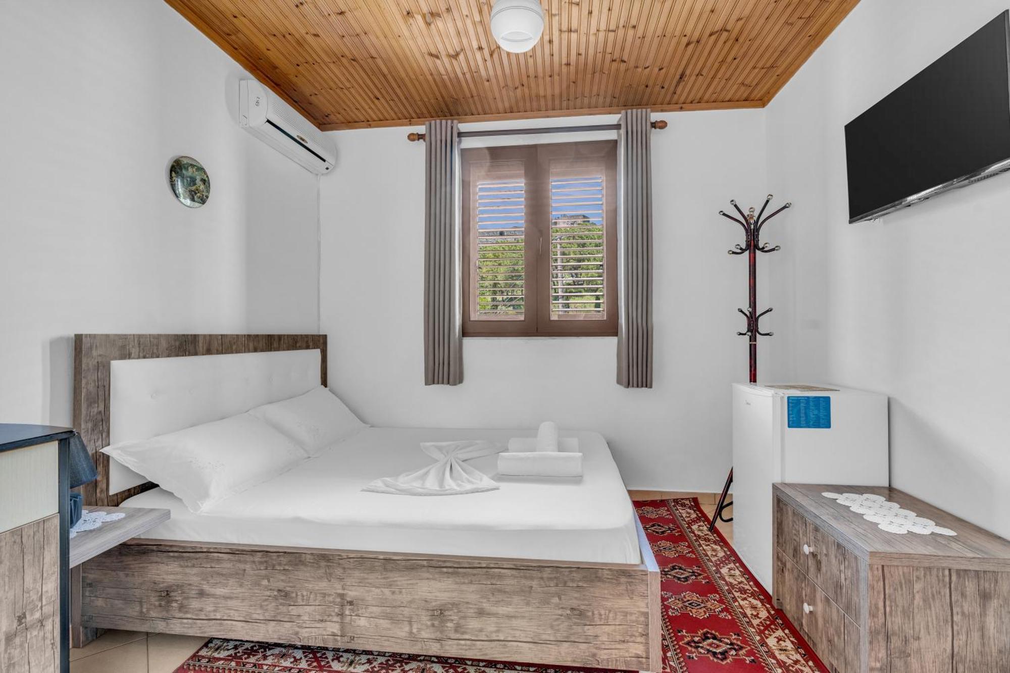 Guesthouse Emiljano 베라트 외부 사진