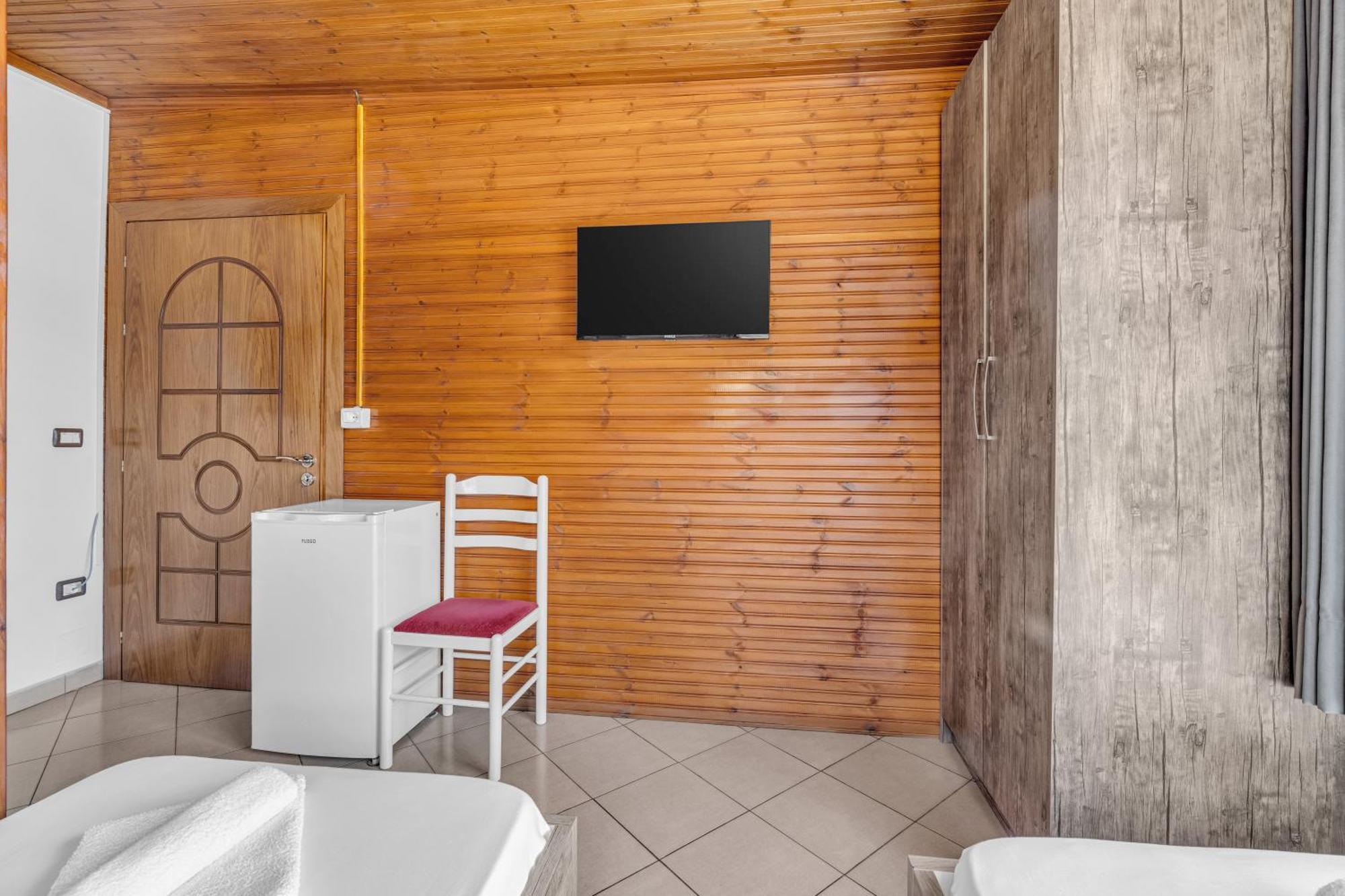 Guesthouse Emiljano 베라트 외부 사진